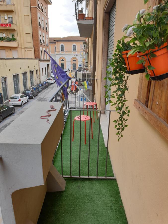 Pisa Train Station Hostel Exterior foto